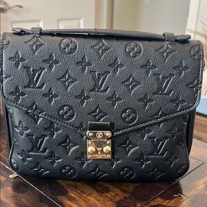 NOT AUTHENTIC - Knockoff Louis Vuitton Black Embossed Crossbody Bag